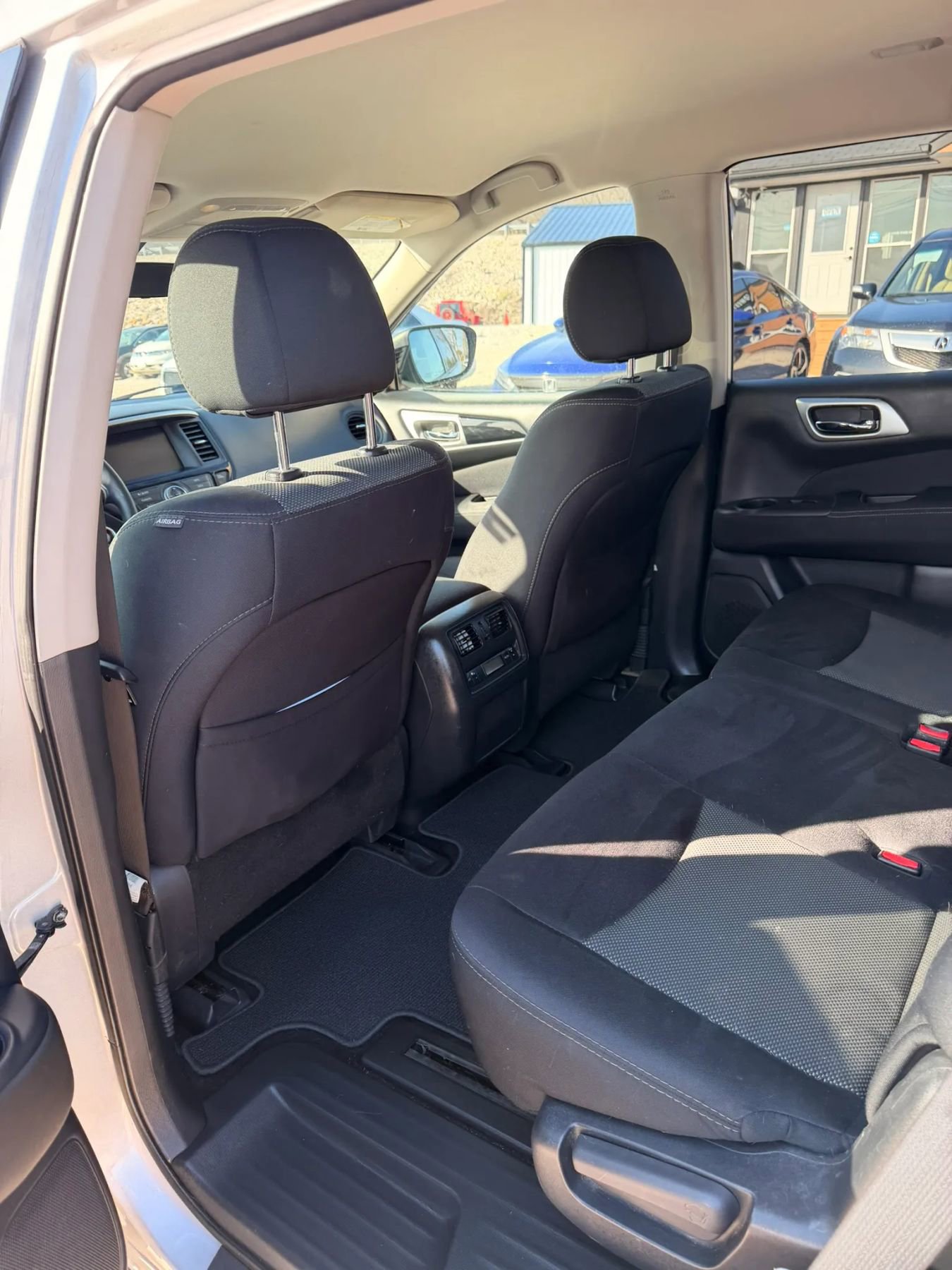 Used 2017 Nissan Pathfinder S FWD image 17