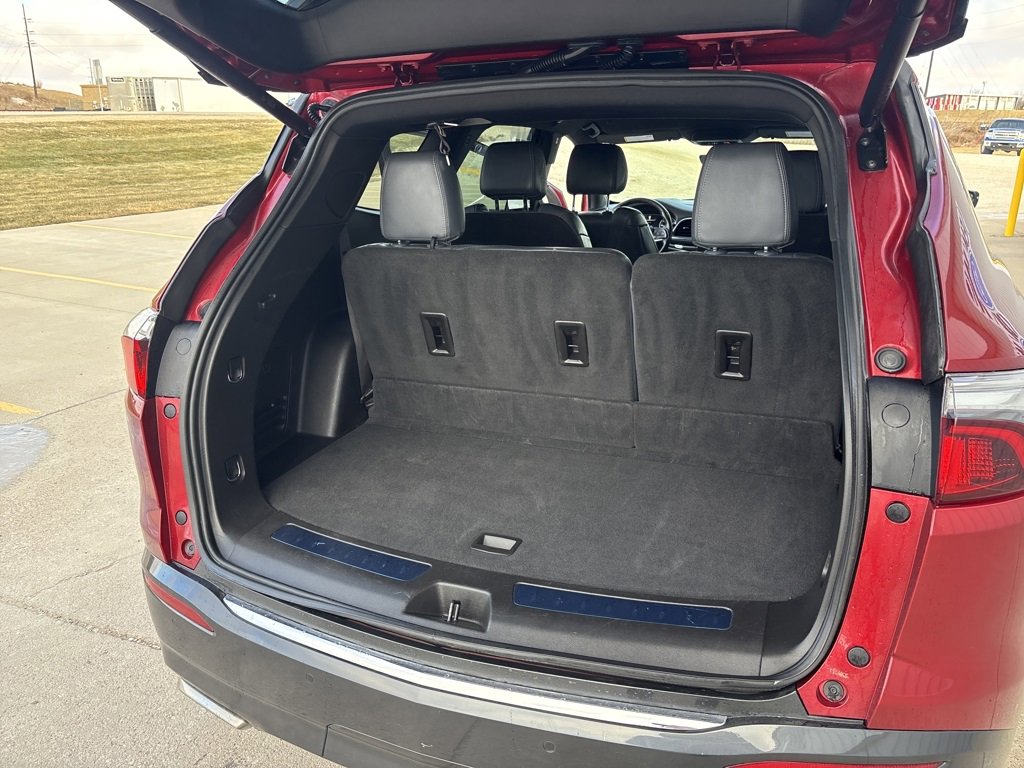 Used 2024 Buick Enclave Premium image 30