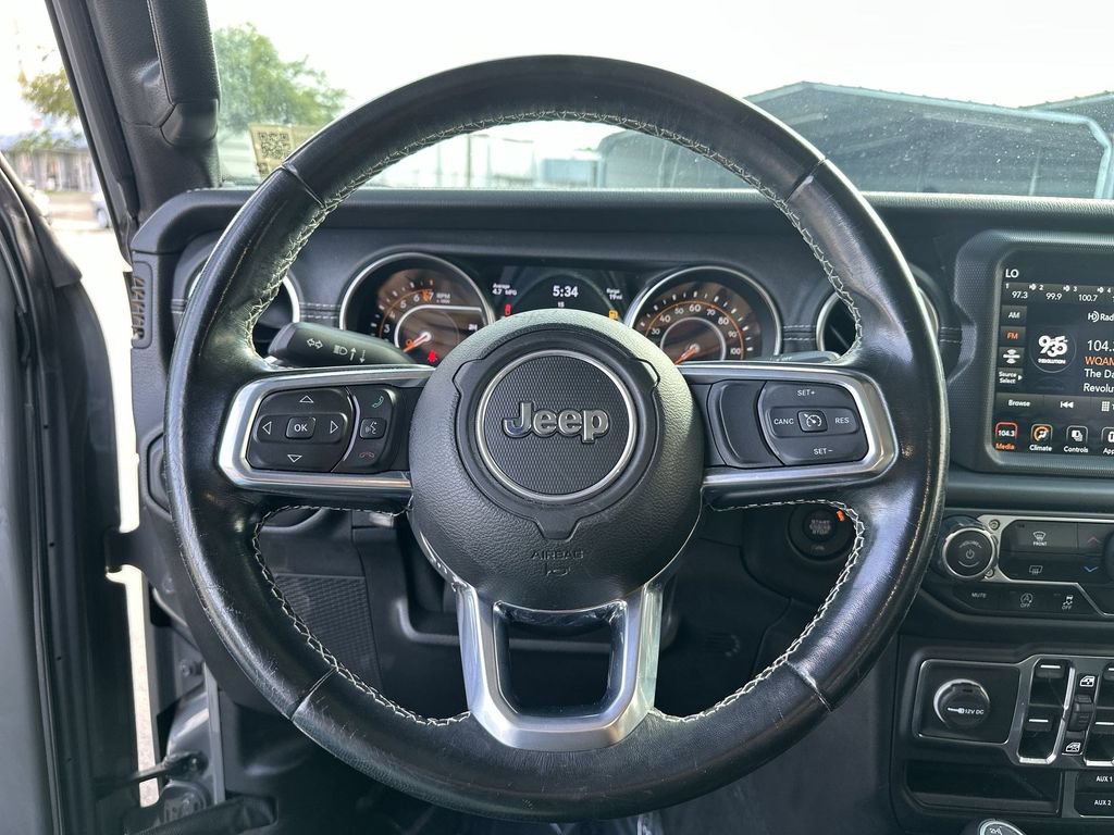 Used 2021 Jeep Gladiator Overland AWD/4WD image 11