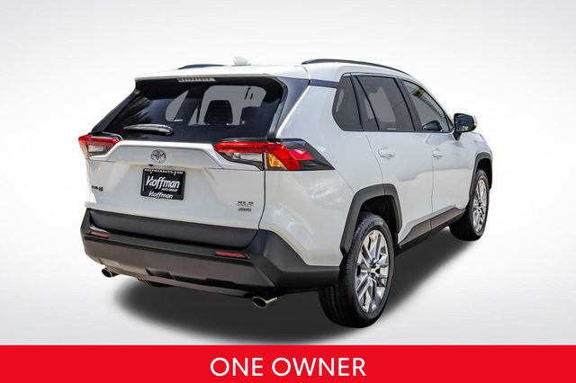 Used 2021 Toyota RAV4 XLE Premium AWD/4WD image 6