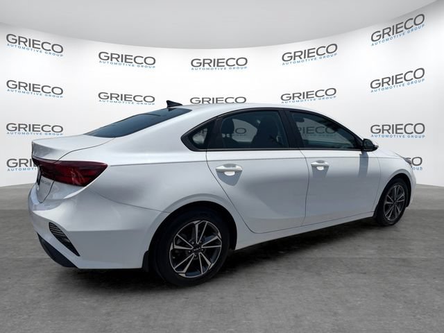 Used 2023 Kia Forte LXS FWD image 7