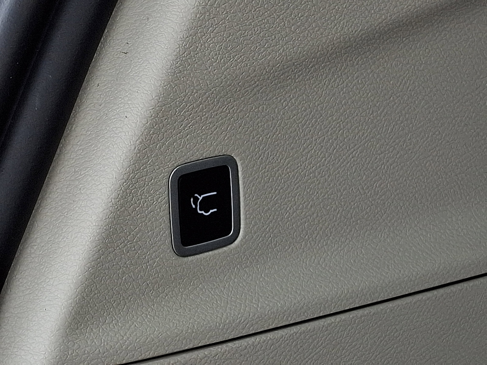 Used 2023 Chrysler Pacifica Limited image 33