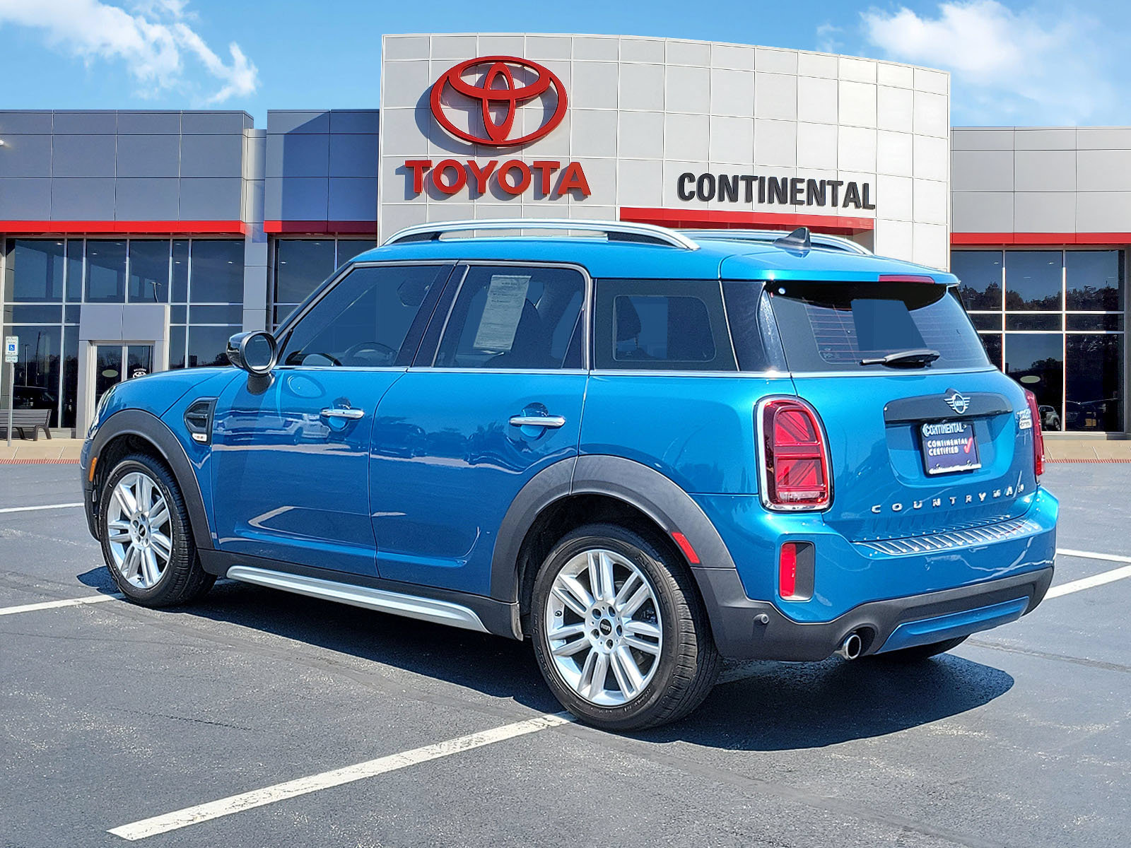Used 2022 MINI Cooper Countryman FWD image 4