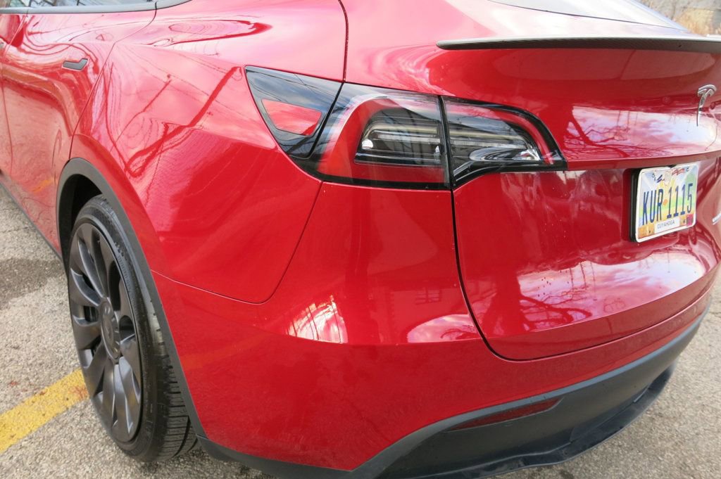 Used 2023 Tesla Model Y Performance image 40