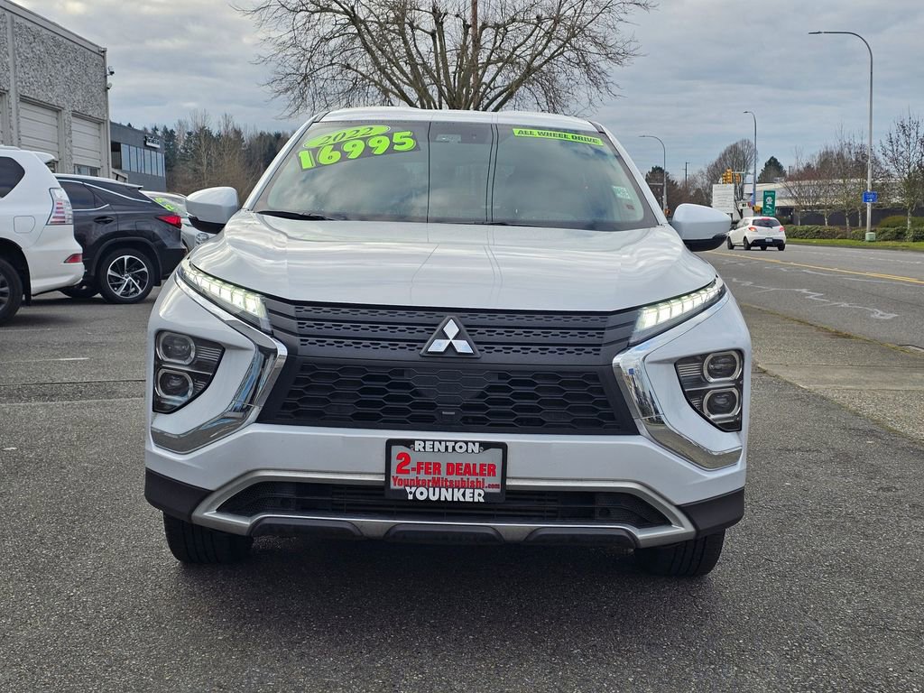 Used 2022 Mitsubishi Eclipse Cross SE image 2