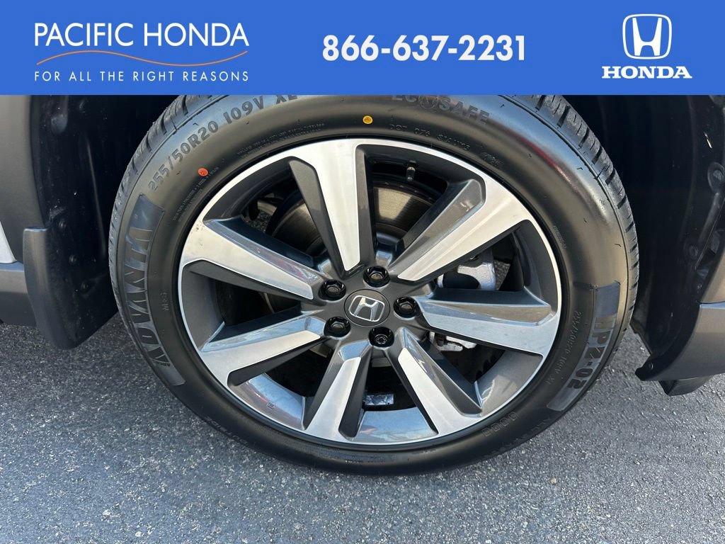 Used 2023 Honda Pilot Touring image 11