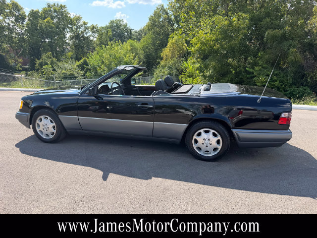 Used 1995 Mercedes-Benz E 320 Convertible image 19