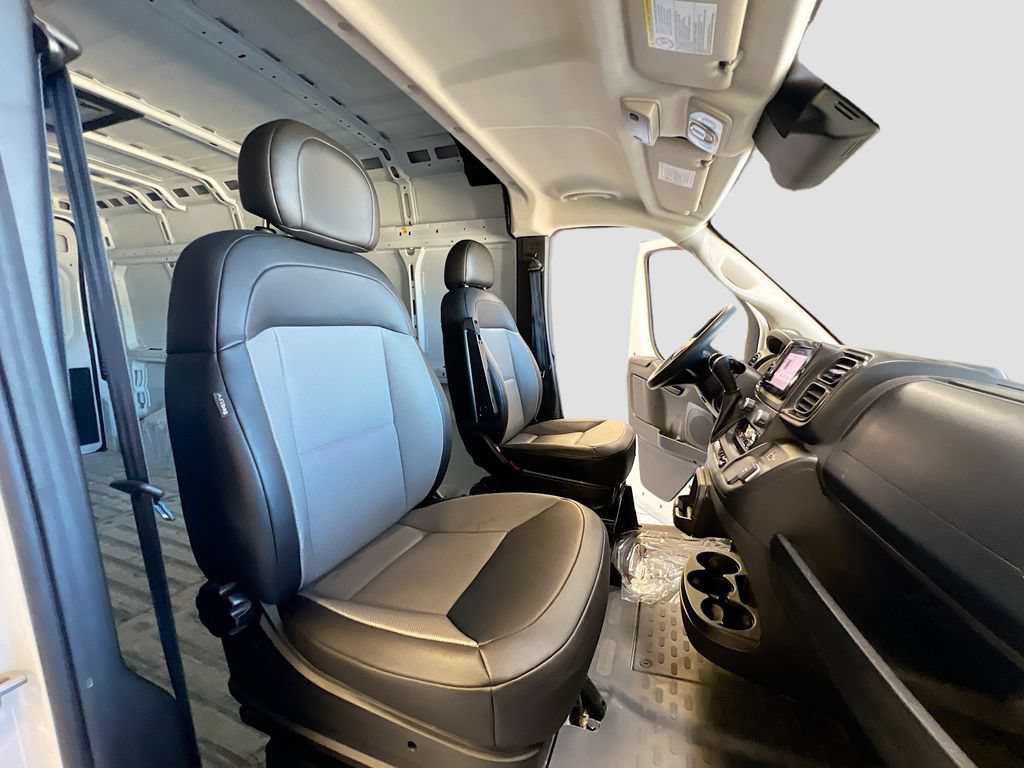 Used 2024 RAM ProMaster 2500 w/ Convenience Group FWD image 25