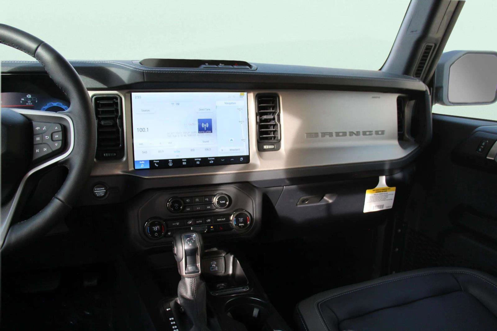 New 2025 Ford Bronco Outer Banks image 16