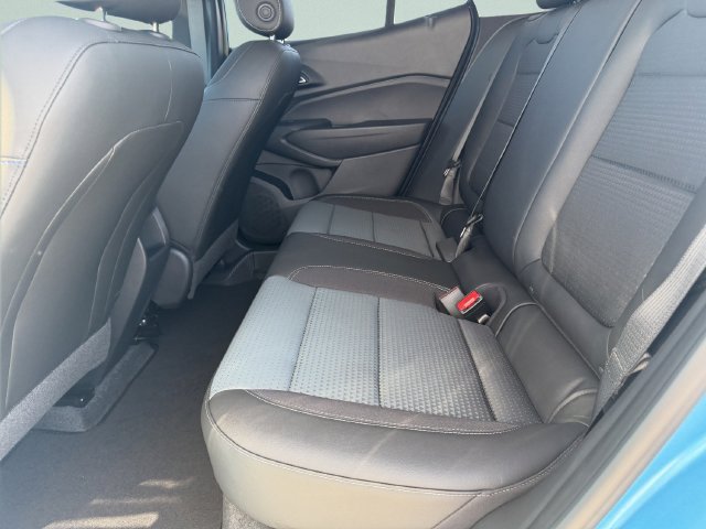 New 2026 Chevrolet Trax LT w/ Sunroof Package FWD image 29