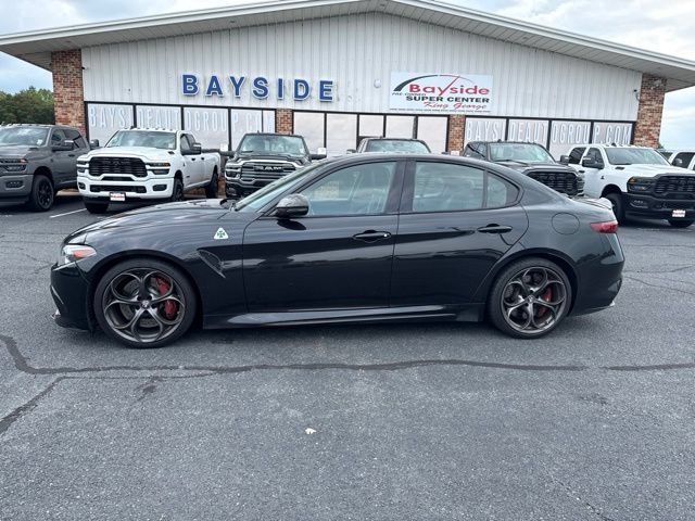 Used 2019 Alfa Romeo Giulia Quadrifoglio w/ Driver Assist Dynamic Package RWD image 4
