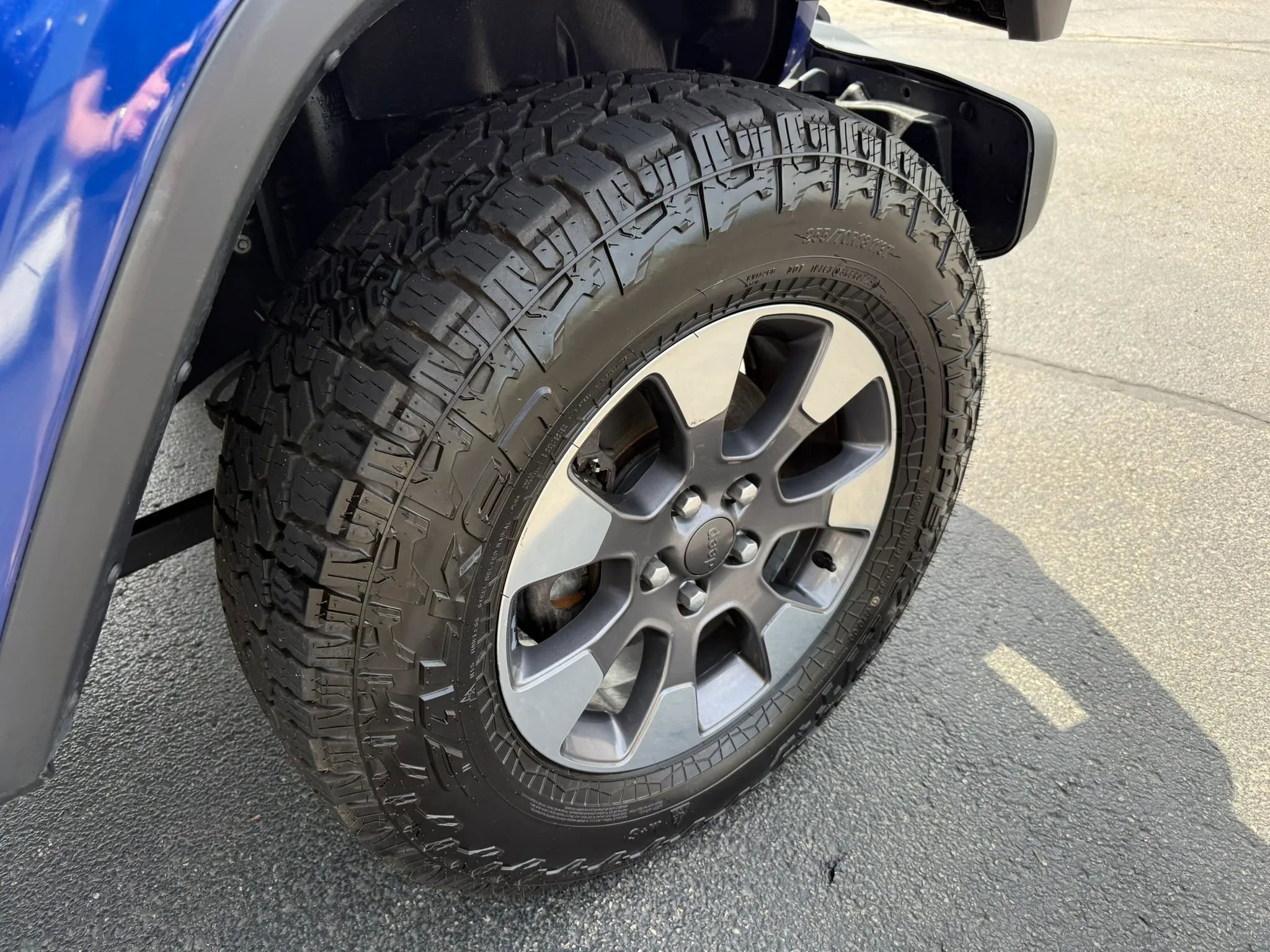 Used 2019 Jeep Wrangler Unlimited Sahara image 41