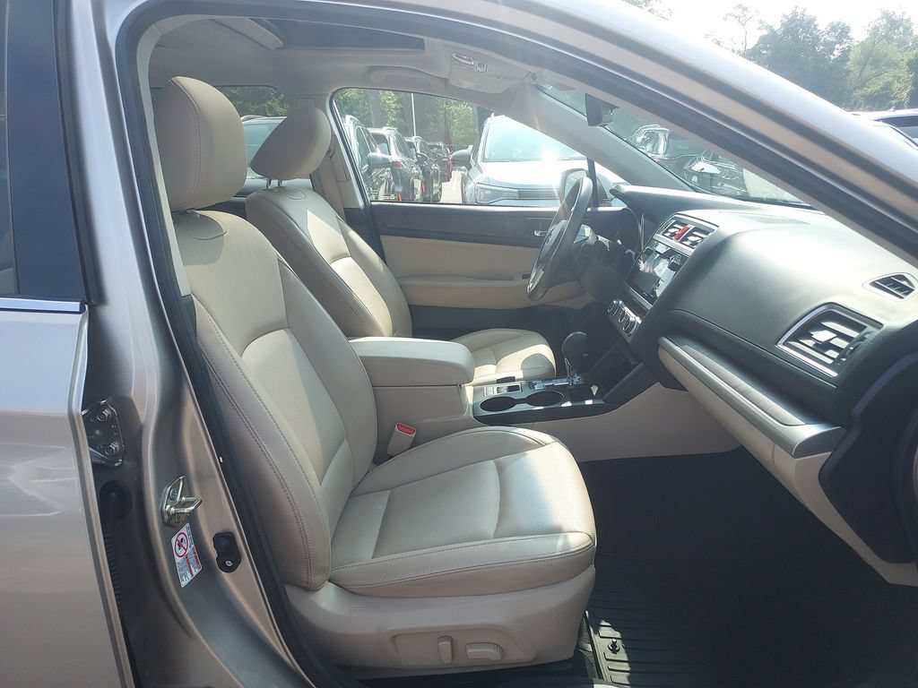 Used 2017 Subaru Outback 2.5i Limited AWD/4WD image 31