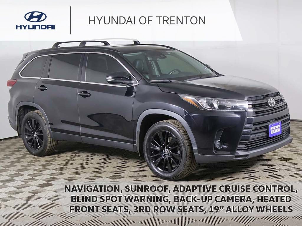 Used 2019 Toyota Highlander SE