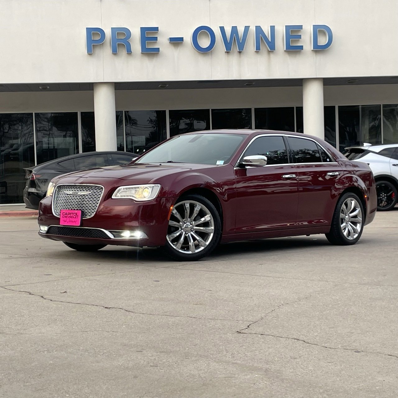 Used 2020 Chrysler 300 Limited image 2