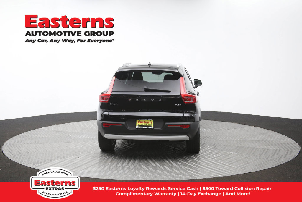 Used 2019 Volvo XC40 T5 Momentum AWD/4WD image 36