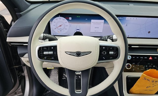 Used 2025 Genesis GV80 3.5T Prestige image 12