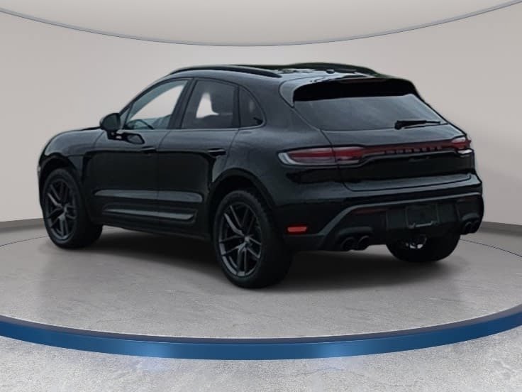 Used 2023 Porsche Macan Turbo AWD/4WD image 7