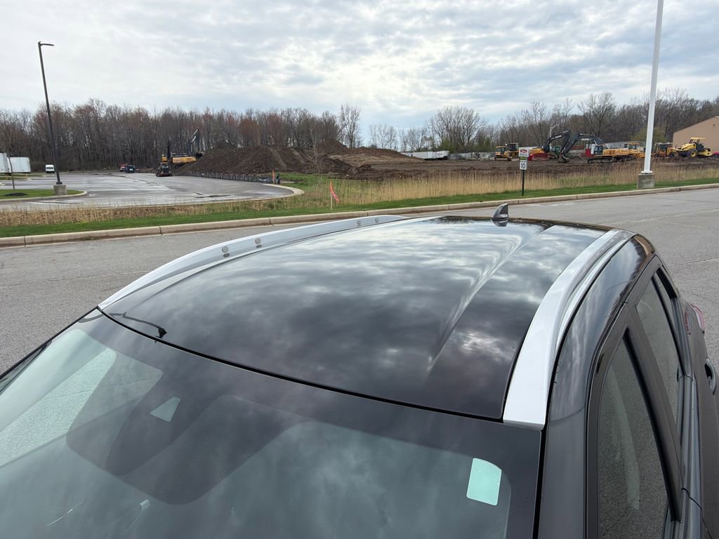 Used 2023 Nissan Kicks SV image 42