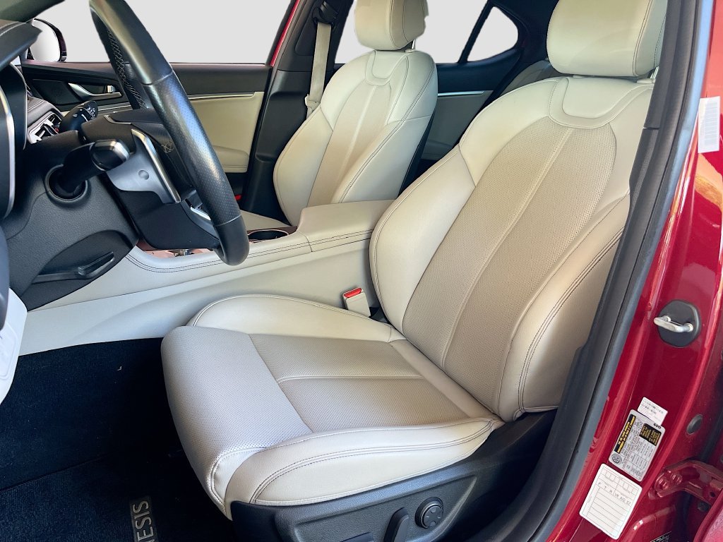Used 2023 Genesis G70 2.0T AWD/4WD image 21