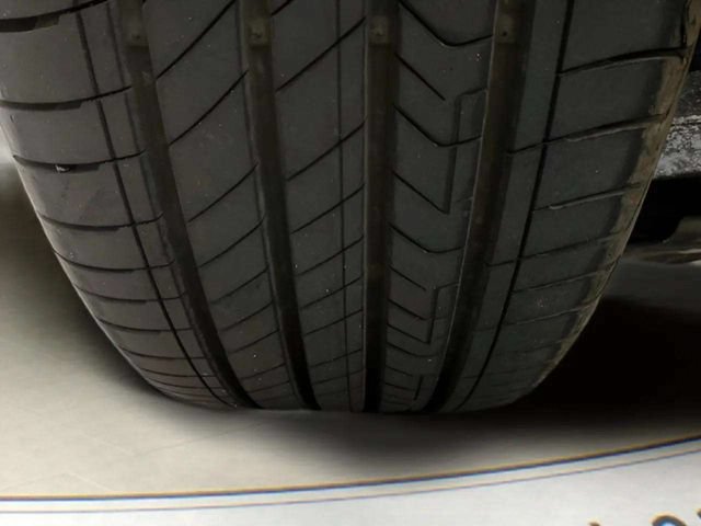 Used 2005 Cadillac XLR RWD image 89