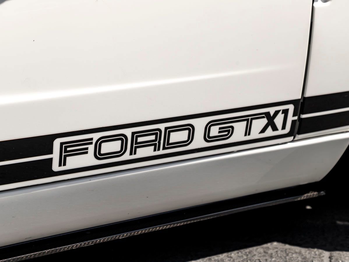 Used 2005 Ford GT image 14