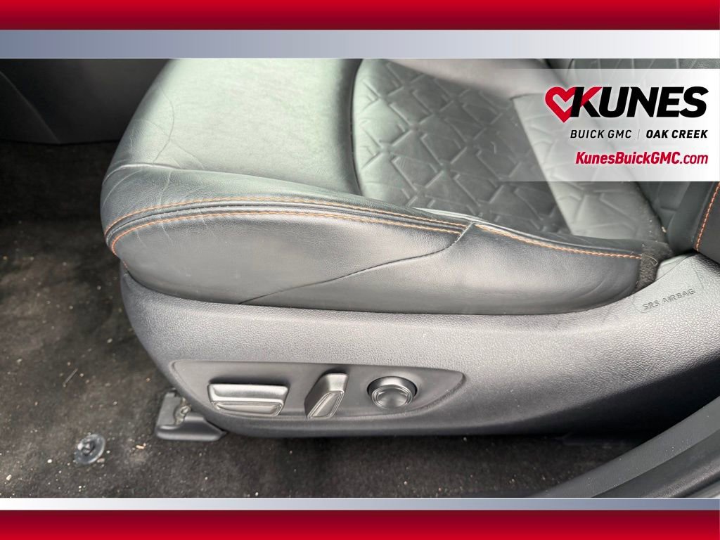 Used 2024 Toyota RAV4 Adventure image 11