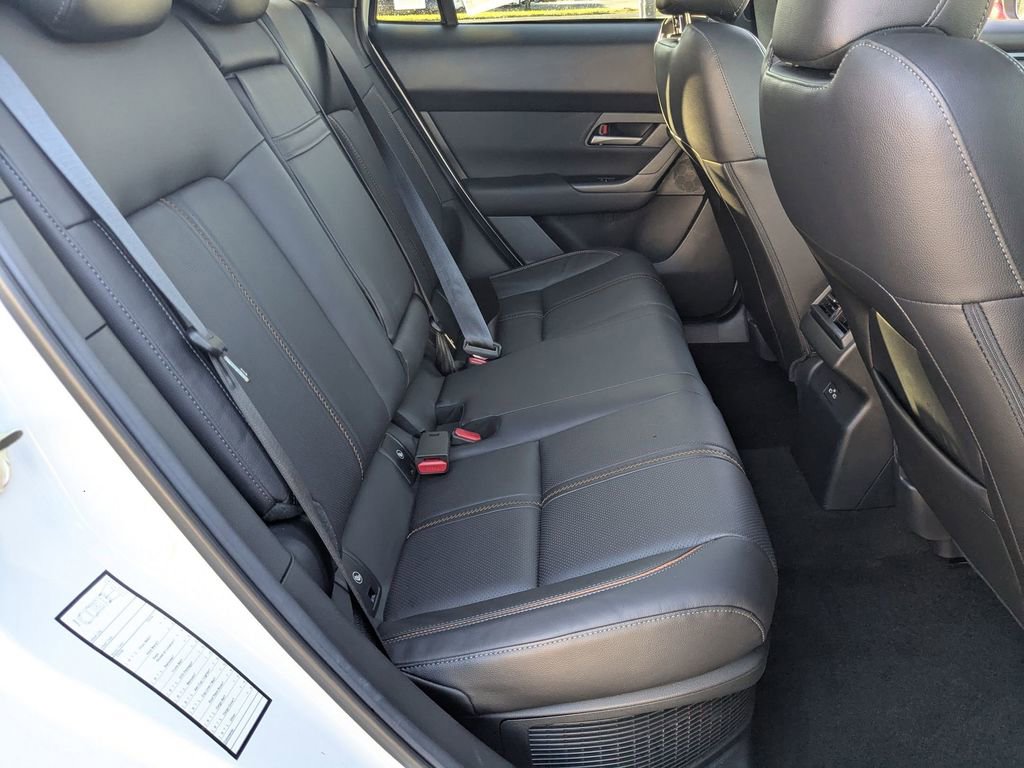 Used 2025 MAZDA CX-50 AWD 2.5 Hybrid w/ Premium Pkg image 29