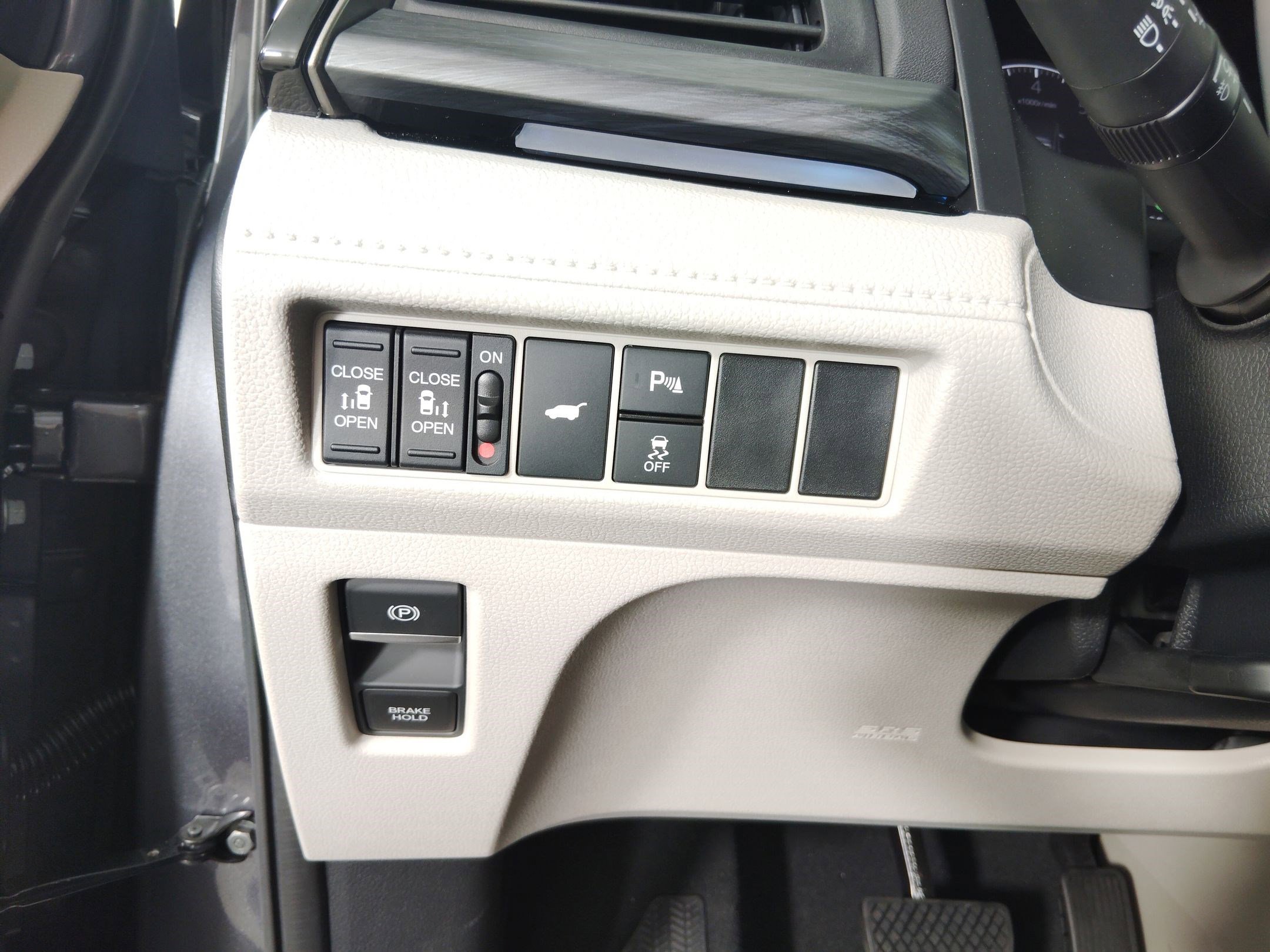 New 2026 Honda Odyssey Elite image 16