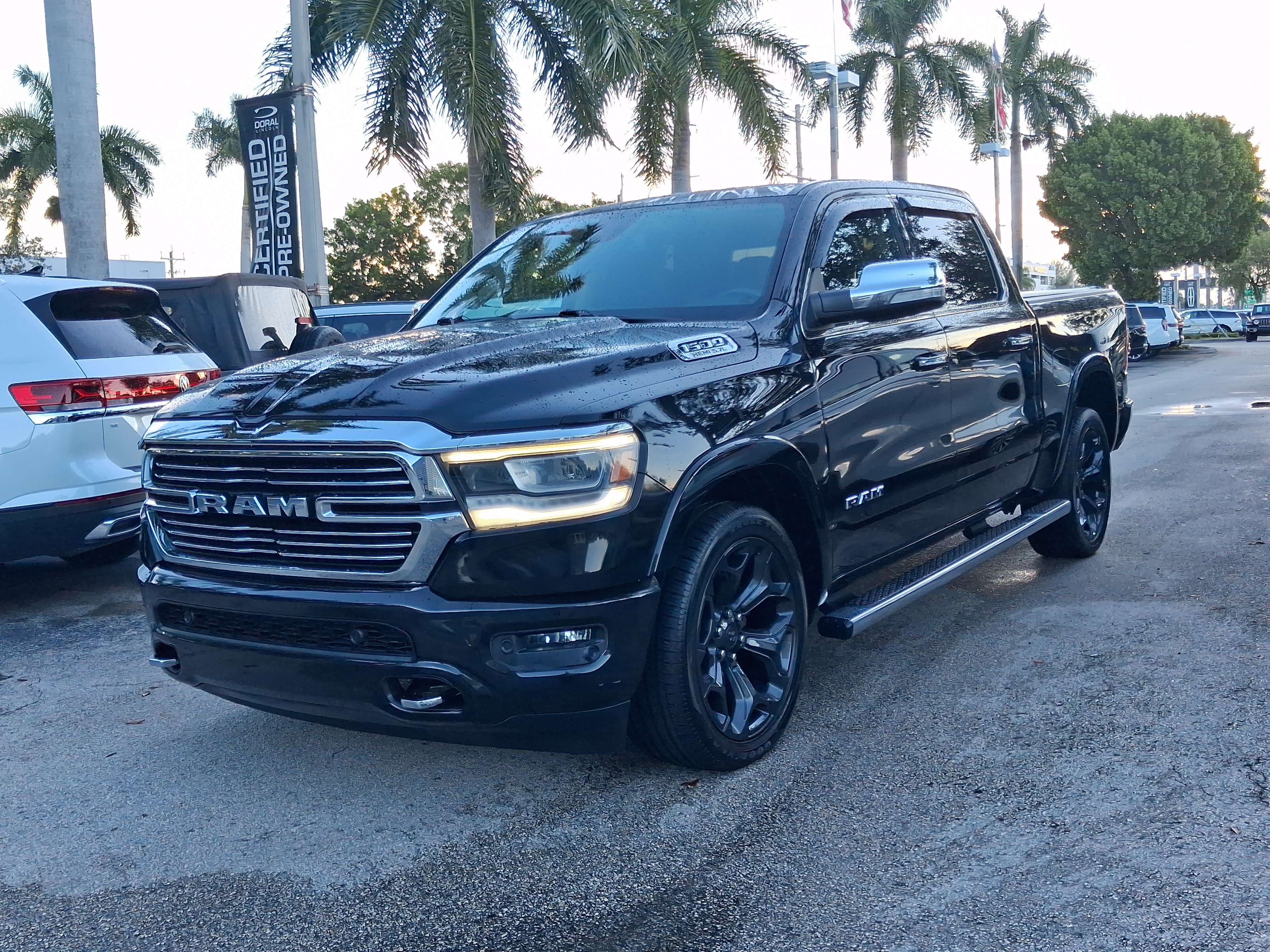 Used 2019 RAM 1500 Laramie RWD image 2