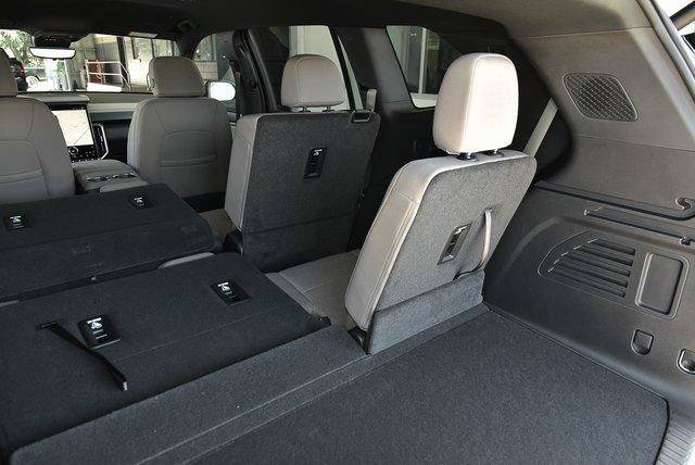 New 2026 GMC Acadia Elevation w/ Super Cruise Package FWD image 18