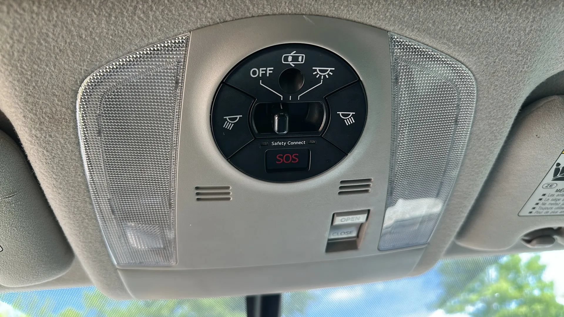 Used 2014 Toyota Prius Four w/ Solar Roof Package FWD image 40