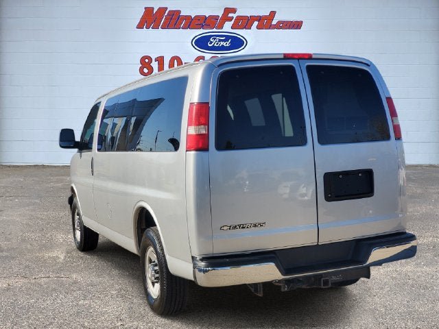 Used 2015 Chevrolet Express 2500 LT w/ LT Preferred Equipment Group RWD image 4