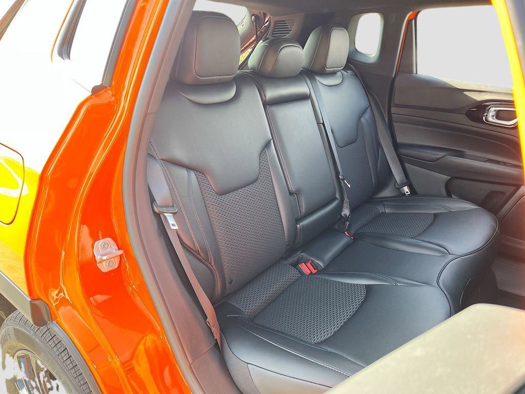 New 2026 Jeep Compass Latitude AWD/4WD image 22