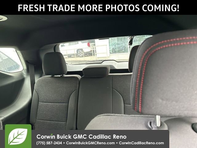 Used 2024 Chevrolet Traverse Z71 w/ Enhanced Driving Package AWD/4WD image 9