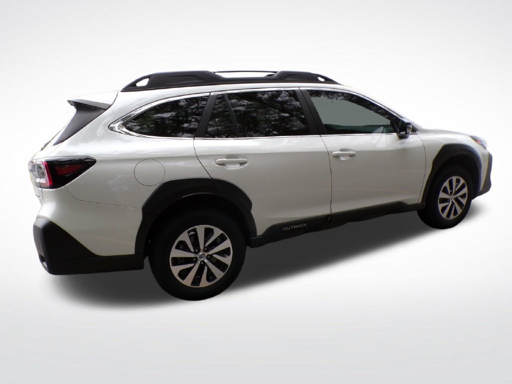 Used 2024 Subaru Outback Premium AWD/4WD image 8