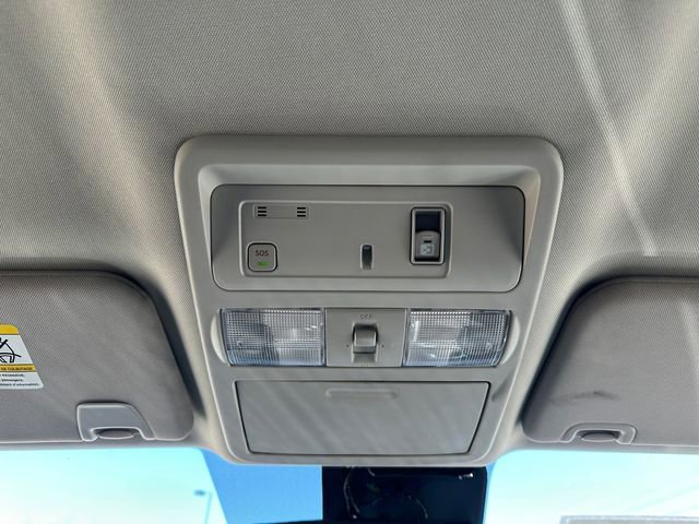 Used 2021 Nissan Titan SV w/ SV Convenience Package image 27