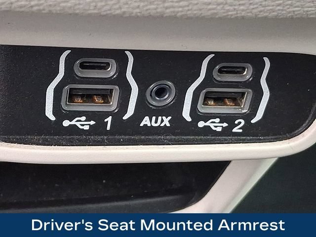 Used 2021 Chrysler Pacifica Touring AWD/4WD image 16
