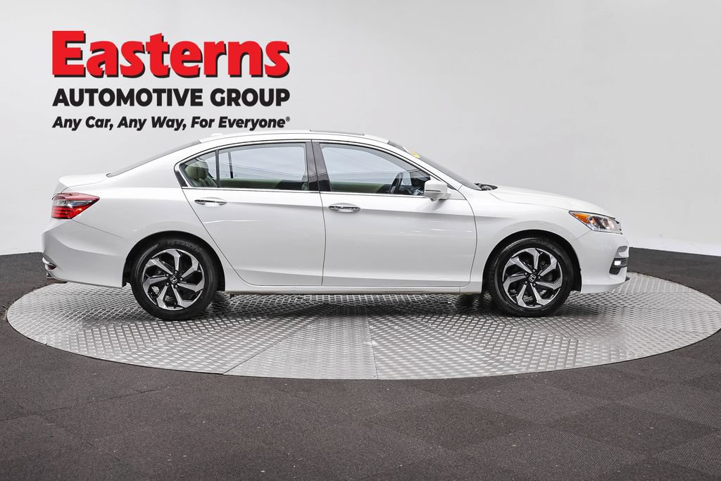 Used 2017 Honda Accord EX-L image 4