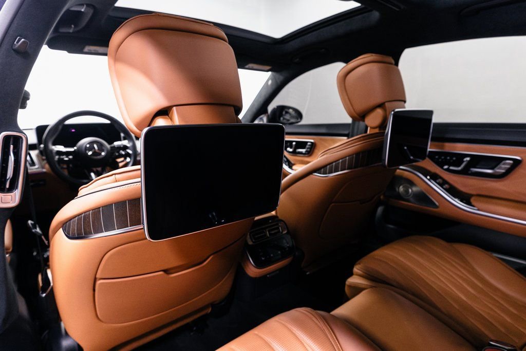Used 2024 Mercedes-Benz S 63 AMG S image 31