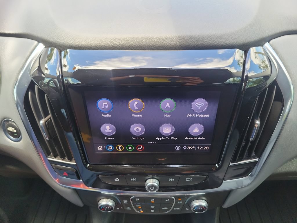 Used 2021 Chevrolet Traverse LT w/ LT Premium Package FWD image 29