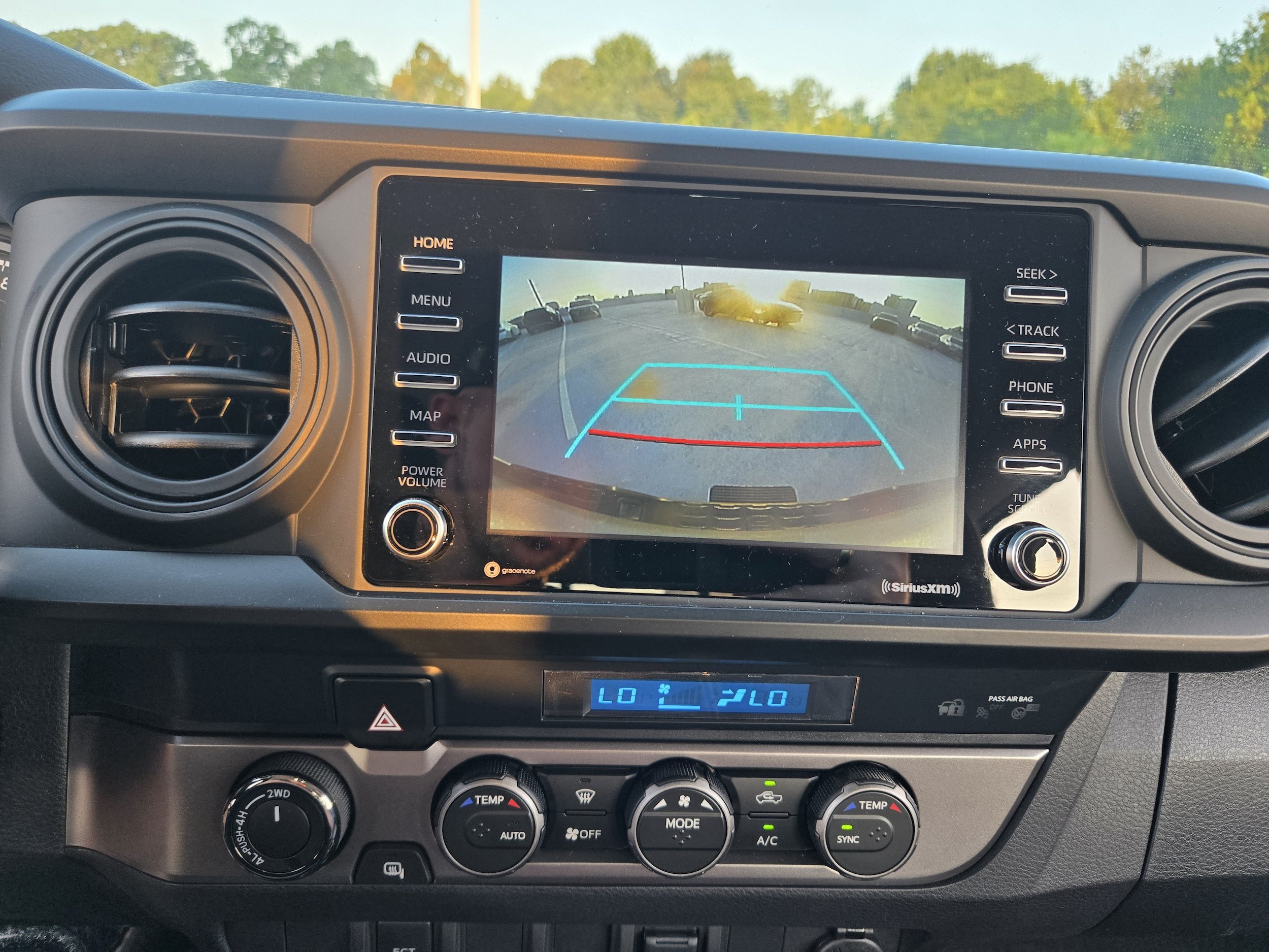 Used 2023 Toyota Tacoma SR AWD/4WD image 19
