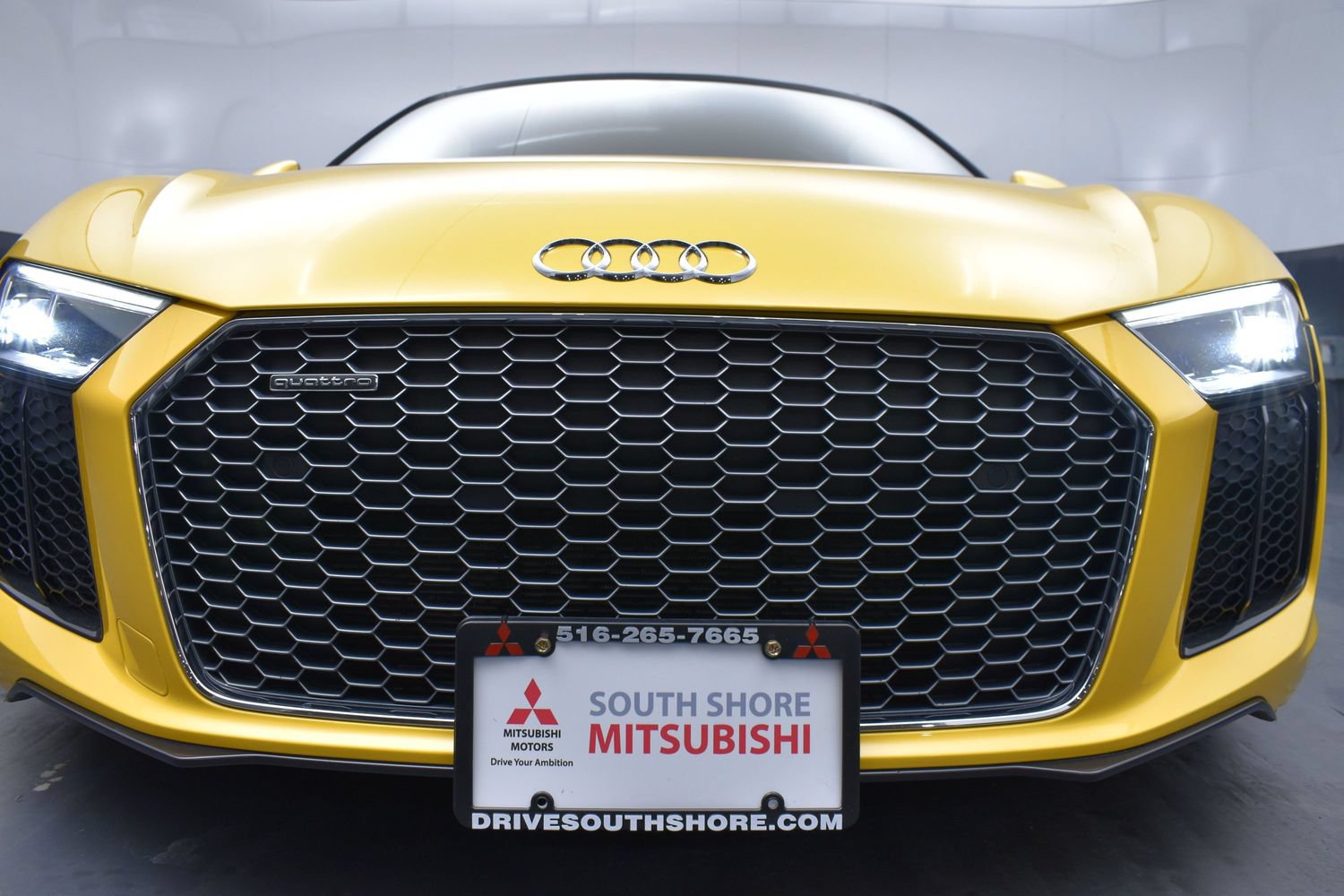 Used 2017 Audi R8 V10 w/ Carbon Exterior Package AWD/4WD image 15