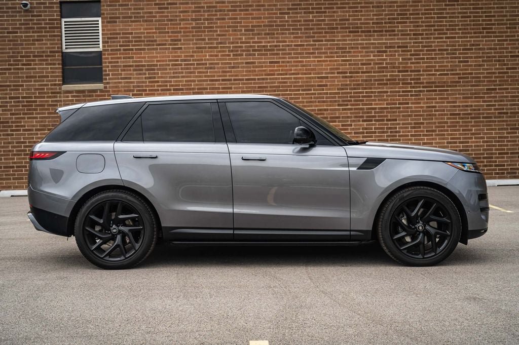 Used 2024 Land Rover Range Rover Sport SE AWD/4WD image 7
