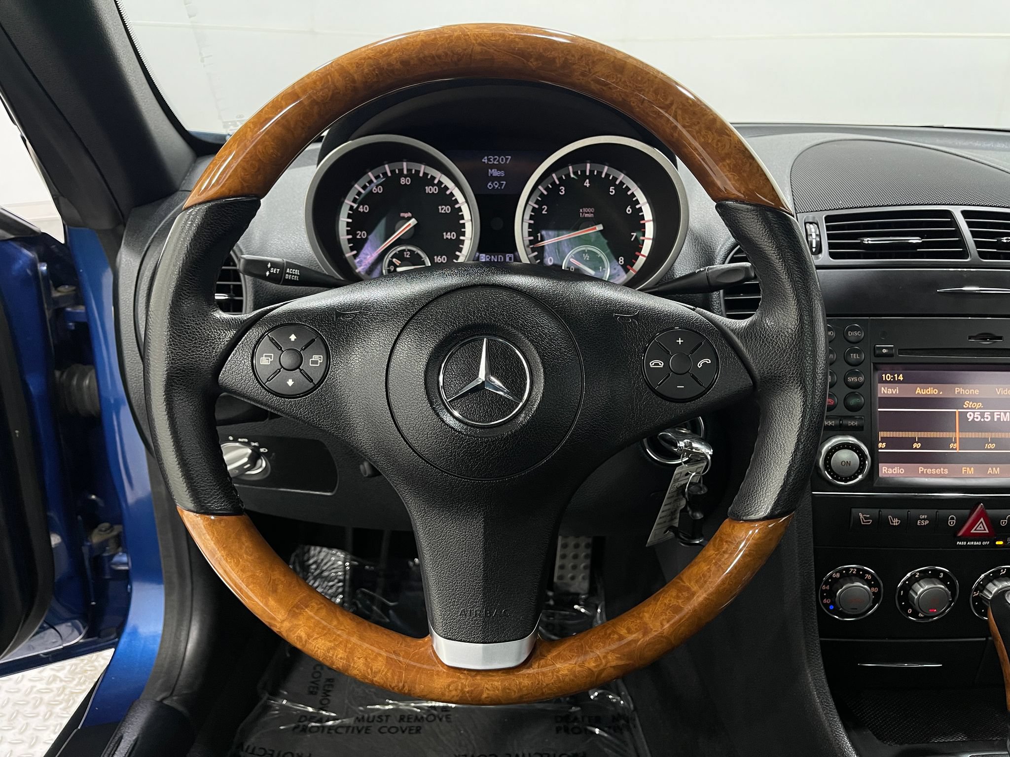 Used 2009 Mercedes-Benz SLK 300 image 19