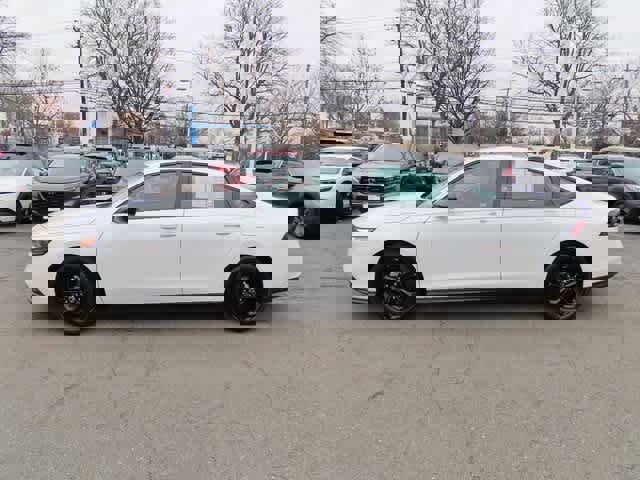 Certified 2025 Honda Accord SE image 3