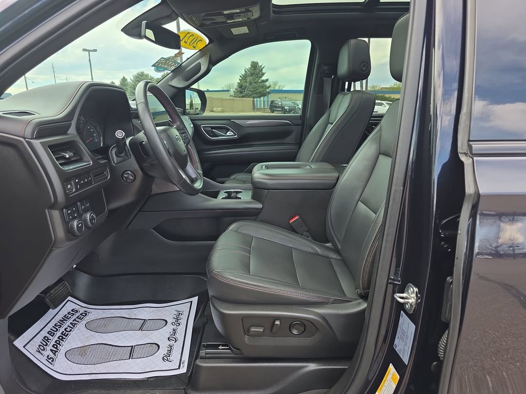 Used 2021 Chevrolet Tahoe RST w/ Luxury Package AWD/4WD image 9