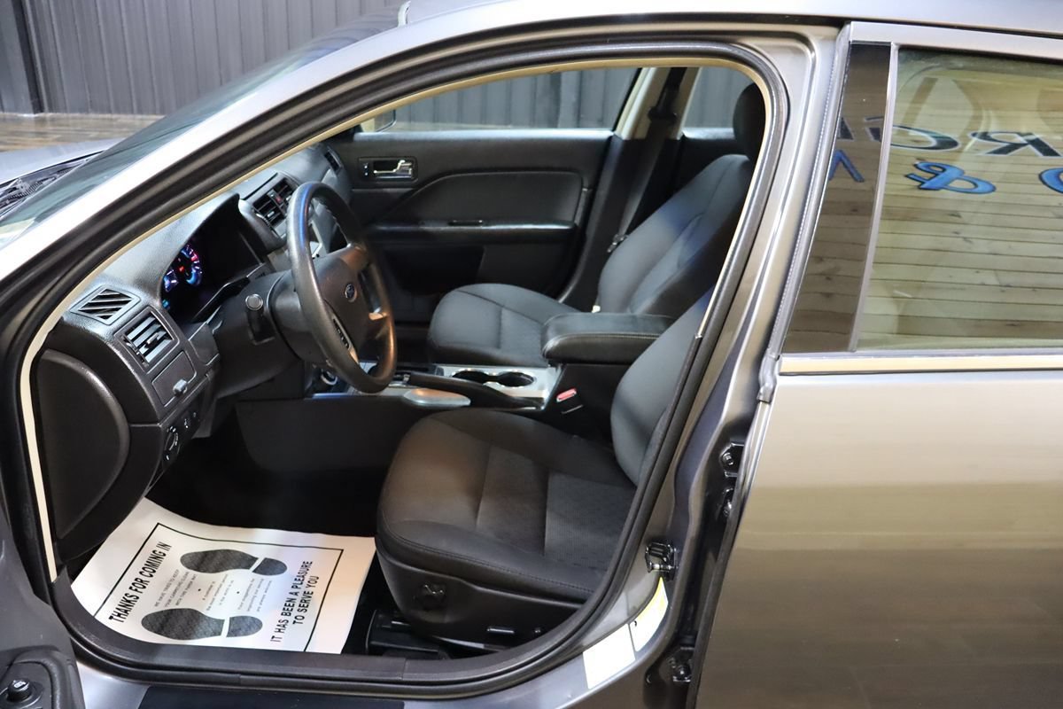 Used 2011 Ford Fusion SE w/ 201A Rapid Spec Order Code FWD image 31