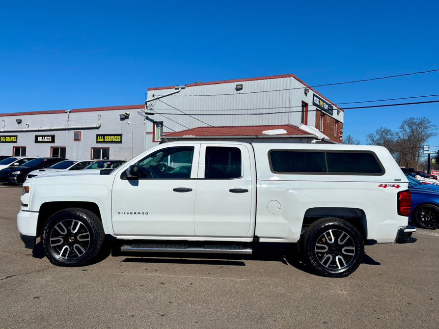 Used 2018 Chevrolet Silverado 1500 Custom w/ Custom Value Package image 5