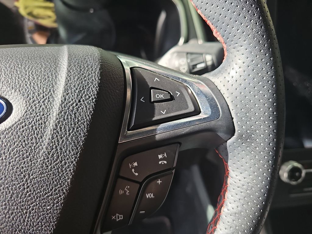 Used 2021 Ford Edge ST-Line FWD image 18